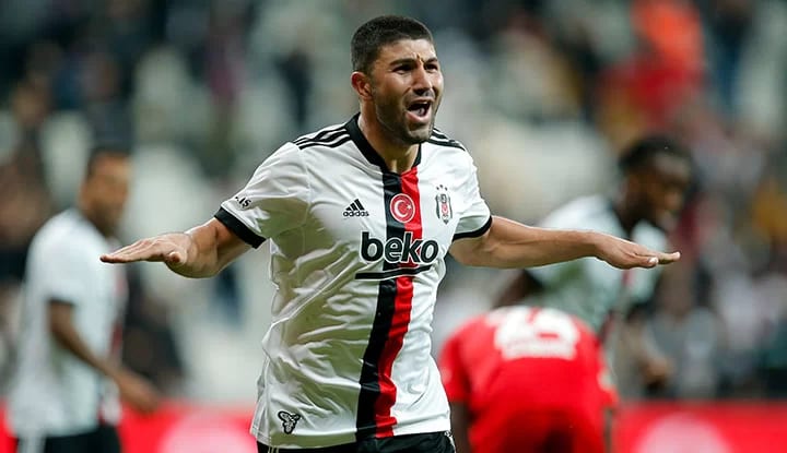 Beşiktaş'tan Larin ve Güven Yalçın'a son teklif