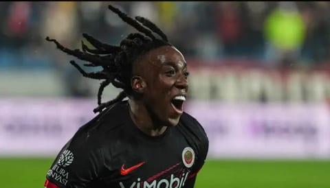 Beşiktaş’tan orta sahaya sürpriz hamle!