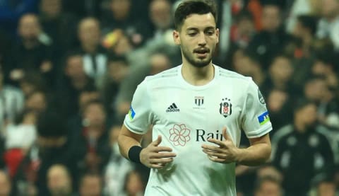 Beşiktaş'tan Tayyip Talha Sanuç kararı!