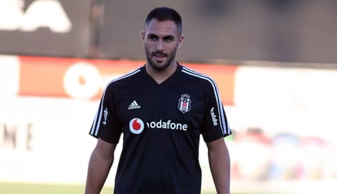 Beşiktaş'tan Victor Ruiz hamlesi