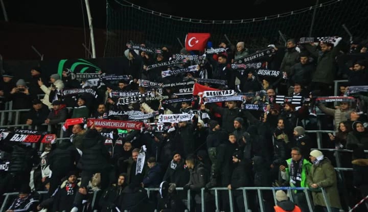 Burak Yılmaz devreye girdi! Taraftar sakinleşti!