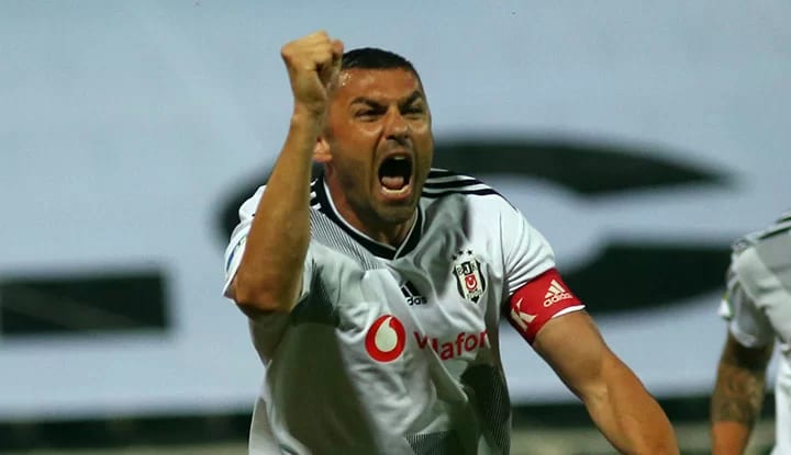 Burak Yılmaz, rekorla döndü!