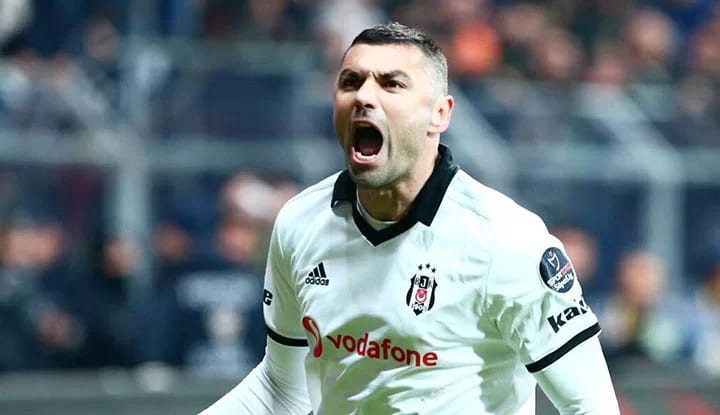 Burak Yılmaz'dan anlamlı paylaşım!