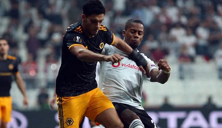 Vodafone Park'ta Lens'e protesto!