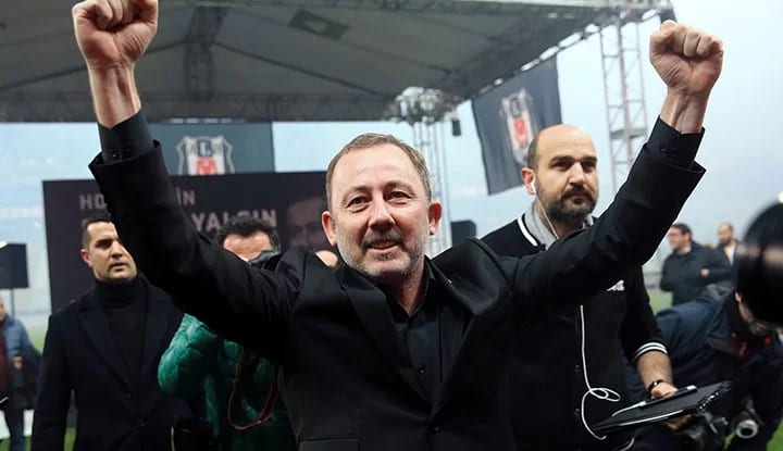 Beşiktaş'ta Sergen Yalçın'dan flaş karar! Değişikliğe gidiyor!