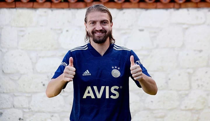 Caner Erkin, resmen Fenerbahçe'de!