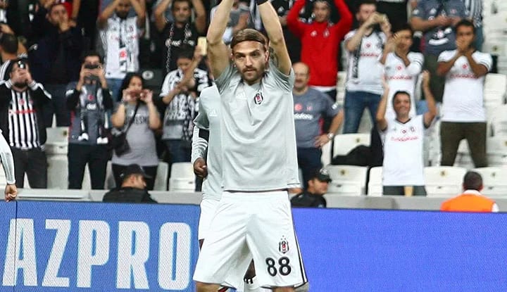 Caner Erkin'de dikkat çeken detay! Antrenman...