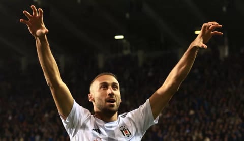 Cenk Tosun Beşiktaş tarihine geçmeye hazırlanıyor!