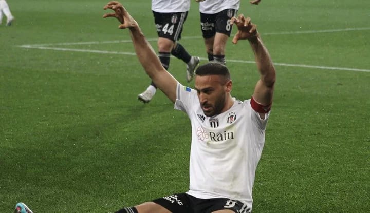 Cenk Tosun bir ilki başardı!
