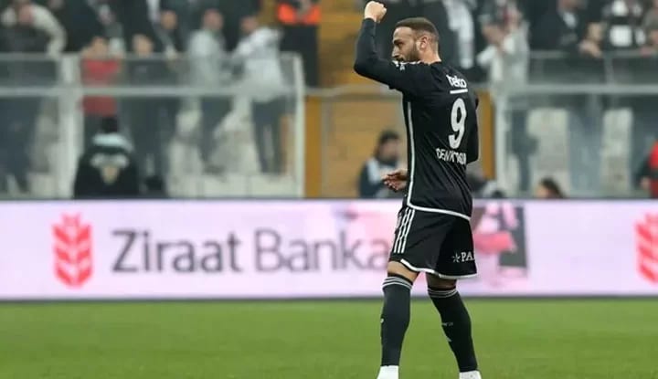 Cenk Tosun eski günlerini mumla arıyor!