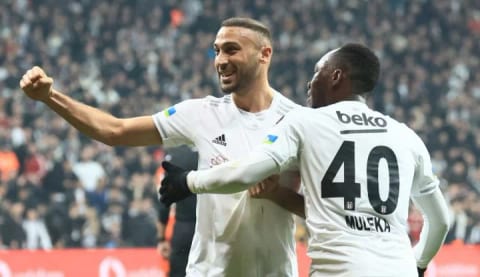 Cenk Tosun gol atmaya devam ediyor!