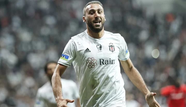 Cenk Tosun için sezon yeniden başladı!
