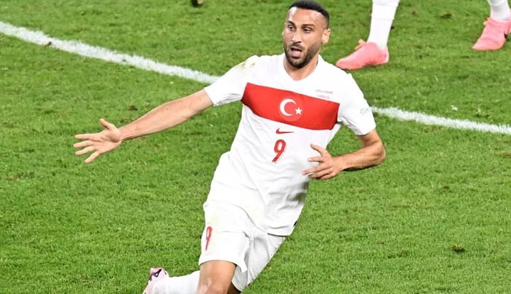 Cenk Tosun'dan açıklamalar! "Kursağımızda kalan..."