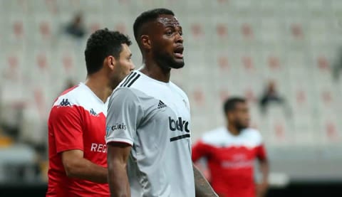 Cyle Larin ile yollar ayrılıyor!