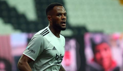 Cyle Larin, pişman etti!