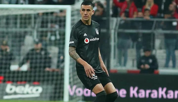 Vida'dan sonra bir ilk! Enzo Roco da başardı!