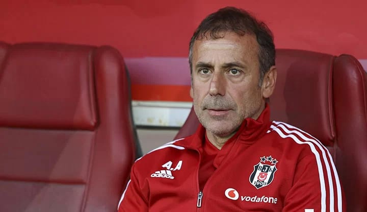 Abdullah Avcı, karar değiştirdi! Beşiktaş, milli araya kadar...