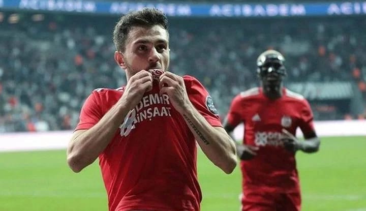Beşiktaş'tan Emre Kılınç için yeni teklif! İşte detaylar...