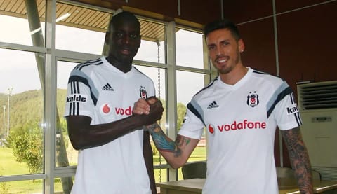 Demba Ba'dan dikkat çeken düzeltme!