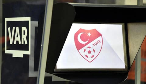Derbinin VAR hakemi belli oldu!