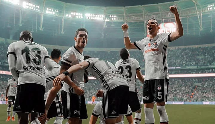 "O güzelim Beşiktaş’ı dağıttılar, daha çok borçlandırdılar"
