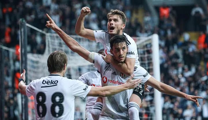 "Ofansa olan katkılarıyla, ortalarıyla, asistleriyle Beşiktaş'ın en iyisidir"