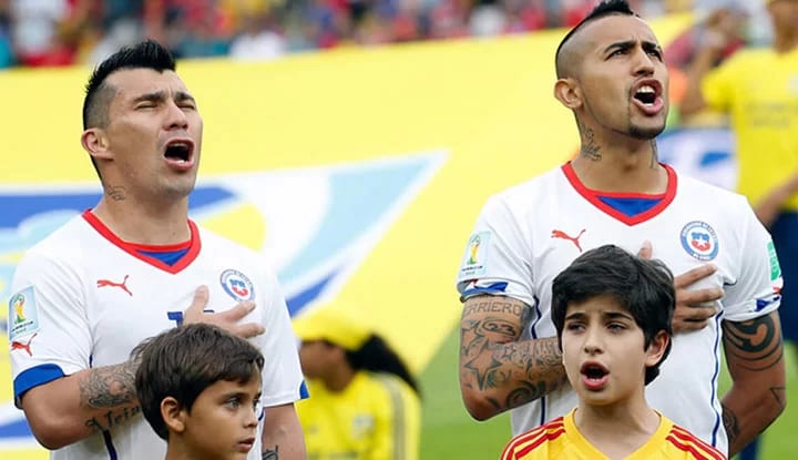 Vidal için Beşiktaş yorumu! "Bu mesaj bugünün transferi için..."