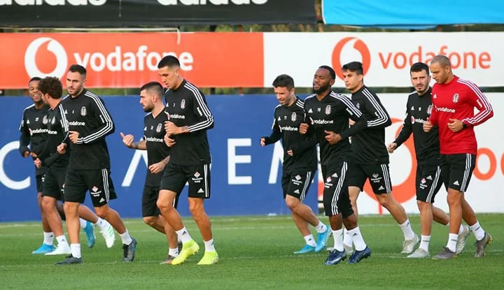 Beşiktaş'ta bir isim daha hastalandı! Antrenmana katılmadı!