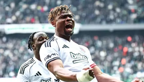 Emmanuel Agbadou'dan Beşiktaş taraftarına mesaj!