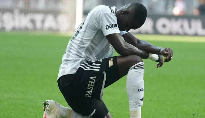 Eric Bailly'den sakatlık paylaşımı!