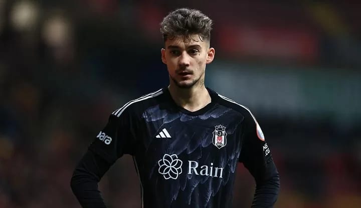 Ernest Muçi'nin transfer detayları belli oldu!