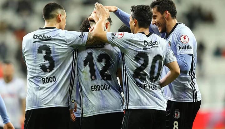 Beşiktaş'ın Wolves maçı kadrosu belli oldu!