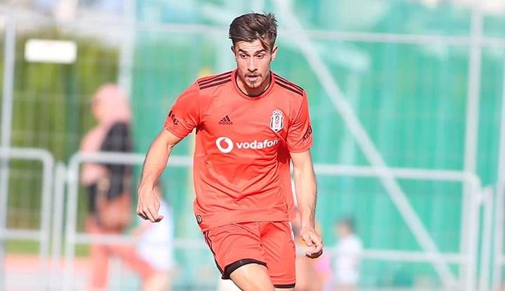 Fenerbahçe, Dorukhan Toköz için atağa geçti! Beşiktaş ile görüşecek!
