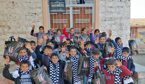 Avcılar Beşiktaşlılar Derneği ve Emre Kocadağ'dan anlamlı hareket