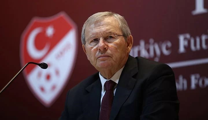 Zekeriya Alp açıkladı! "İki hakemimizin Koronavirüs testi sonuçları pozitif çıktı"