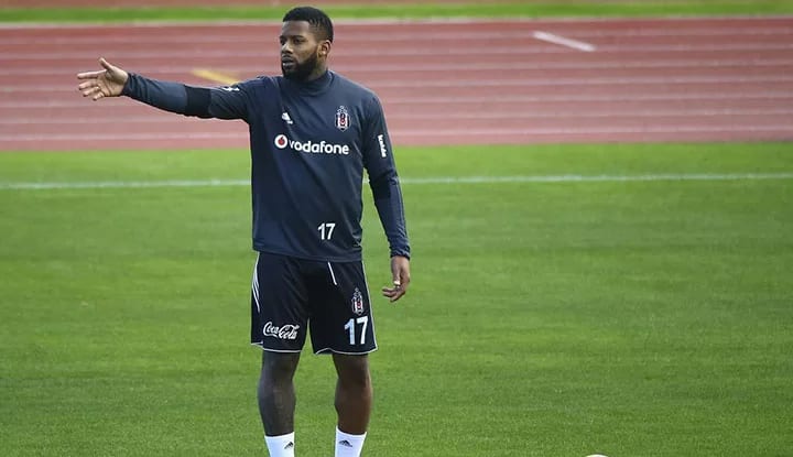Beşiktaş'ta Lens teklifi reddetti, kadro dışı kaldı!