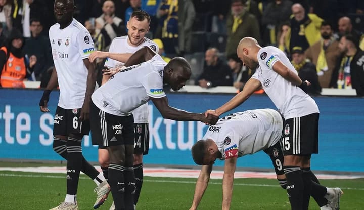 Fenerbahçe 60 yıl sonra aynı kaderi yaşadı!