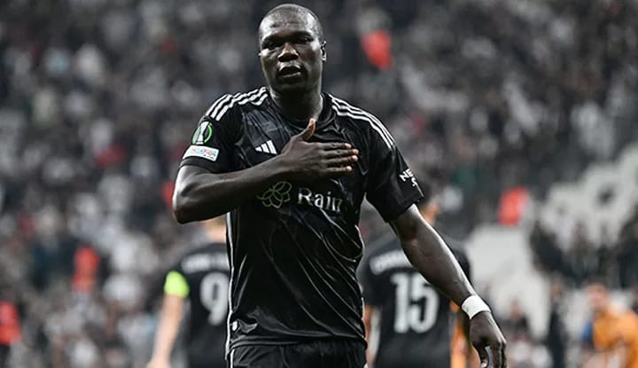 Fernando Santos, Aboubakar'a sahip çıktı!