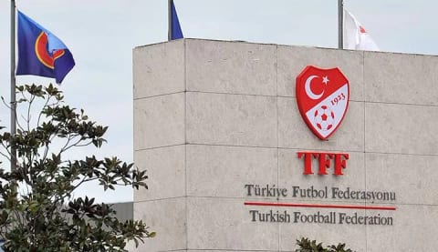 FIFA, transfer dönemini uzattı!