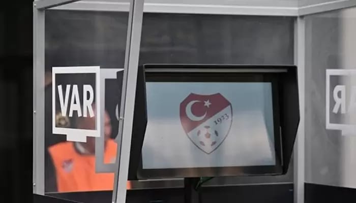 Galatasaray - Beşiktaş derbisinin VAR hakemi belli oldu