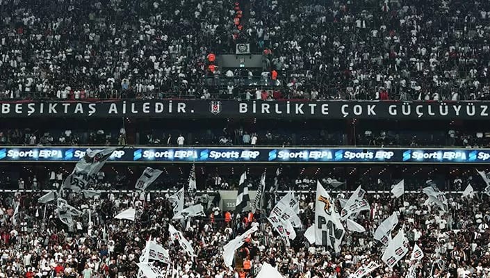 Beşiktaş-Galatasaray derbisinin bilet fiyatları belli oldu!