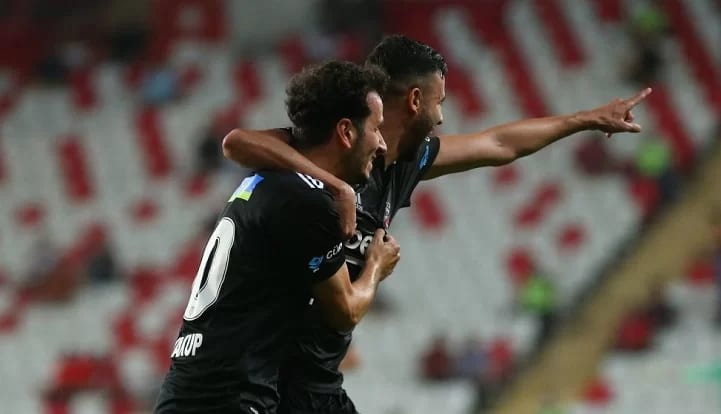Galibiyeti getiren golü atan Ghezzal'dan açıklamalar!