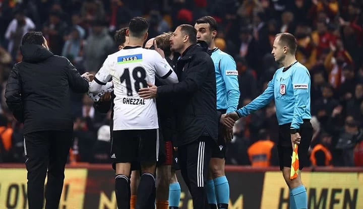 Ghezzal'dan mesaj var!