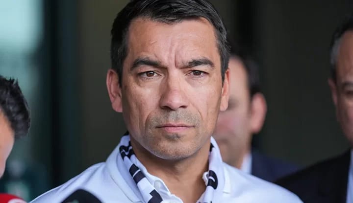 Giovanni van Bronckhorst'tan futbolculara mesaj!