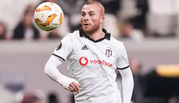 Gökhan Töre, Beşiktaş'ta! İşte anlaşmanın detayları...