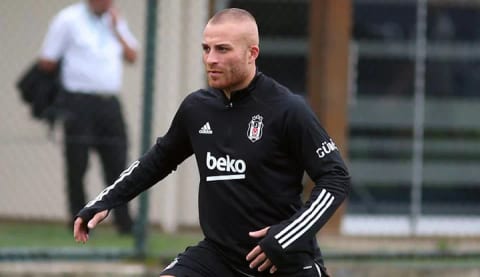 Gökhan Töre için bekleniyor