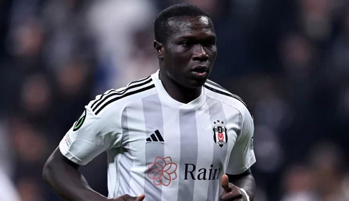 Hasan Arat'tan Aboubakar'a uyarı!