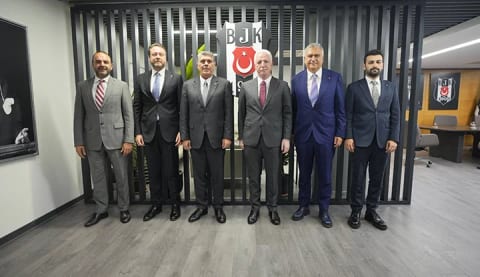 İstanbul Valisi Davut Gül’den Beşiktaş'a ziyaret!