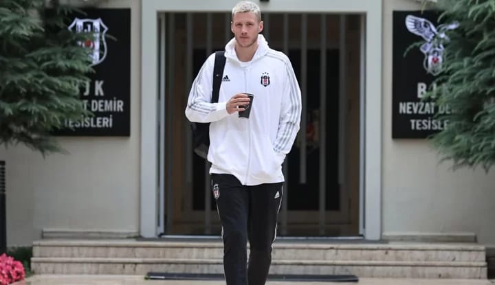 İşte Weghorst’un yeni saç rengi!