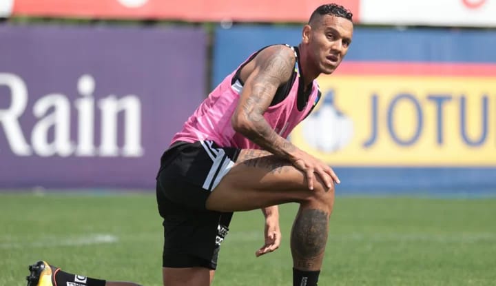Josef de Souza geri dönüyor!